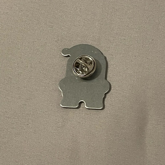 Amazon pin - Picture 2 of 2